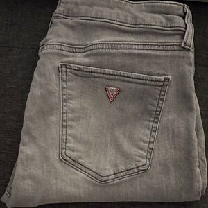 Guess by Marciano Women's Gray Skinny Jeans with Triangle Logo Patch